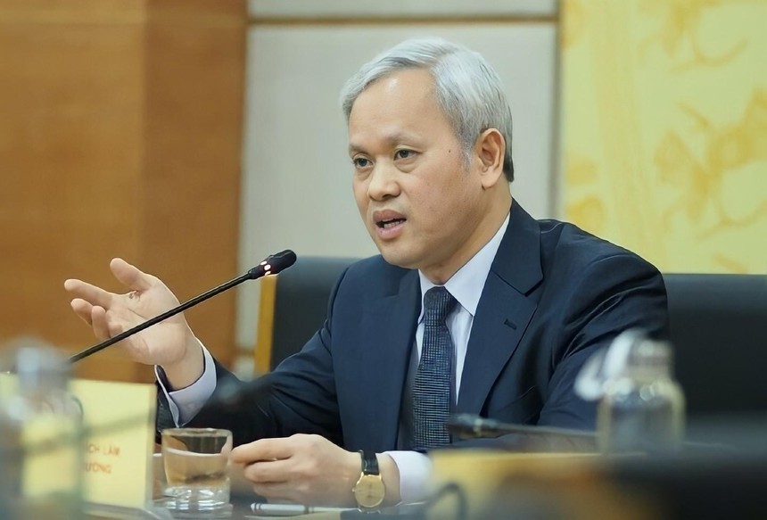 TS. Nguyễn Bích Lâm, nguyên Tổng Cục trưởng Tổng cục Thống kê trình bày dự báo về lạm phát năm 2022, 2023.