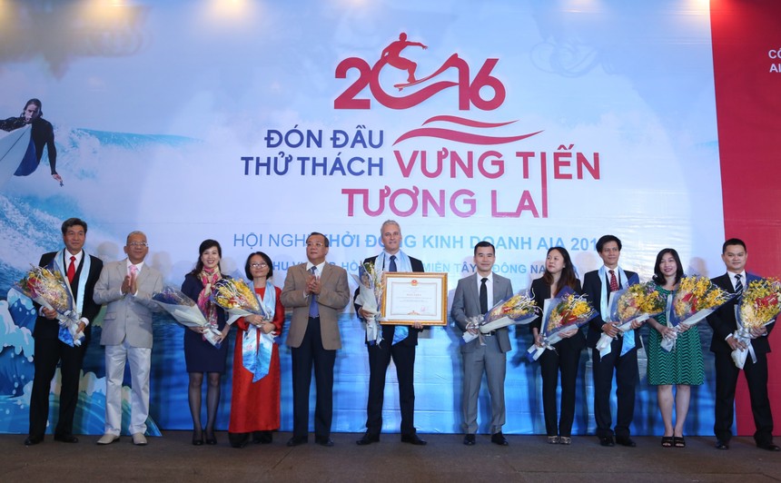 AIA Việt Nam nhận Bằng khen của Thủ tướng Chính phủ