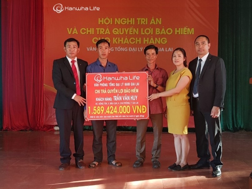 Hanwha Life Việt Nam chi trả gần 1,6 tỷ đồng quyền lợi bảo hiểm cho khách hàng