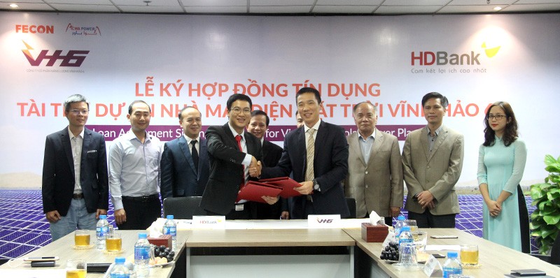 Lễ ký kết hợp đồng tín dụng với giữa Công ty cổ phần Năng lượng Vĩnh Hảo 6 và HDBank