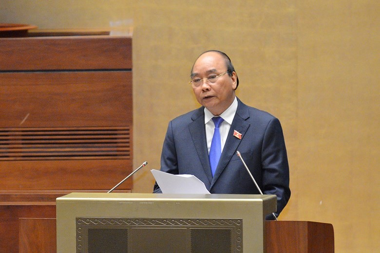 Thủ tướng Chính phủ Nguyễn Xuân Phúc phát biểu làm rõ thêm một số vấn đề liên quan thuộc trách nhiệm của Chính phủ trước khi trực tiếp trả lời chất vấn..