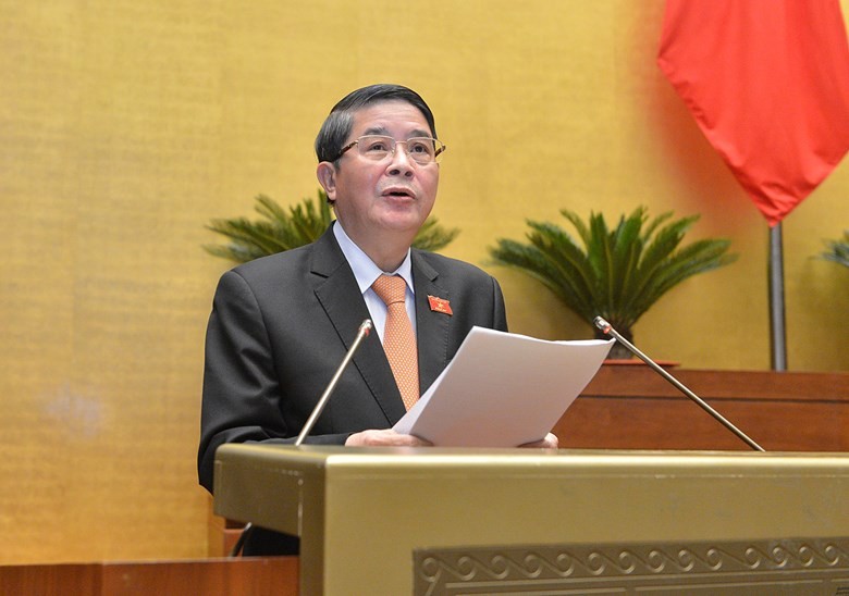 Chủ nhiệm Uỷ ban Tài chính - ngân sách Nguyễn Đức Hải cho biết, một số ý kiến đại biểu đề nghị làm rõ việc bố trí và cân đối ngân sách cho phòng chống đại dịch Covid-19.
