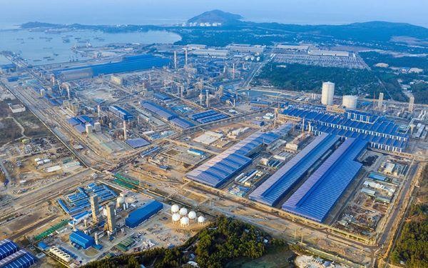 Từ tiền đề là Khu liên hợp luyện cán thép Hoà Phát Dung Quất, Quảng Ngãi đang đẩy mạnh mục tiêu thu hút các dự án công nghiệp lớn, sớm đưa địa phương trở thành tỉnh công nghiệp theo định hướng