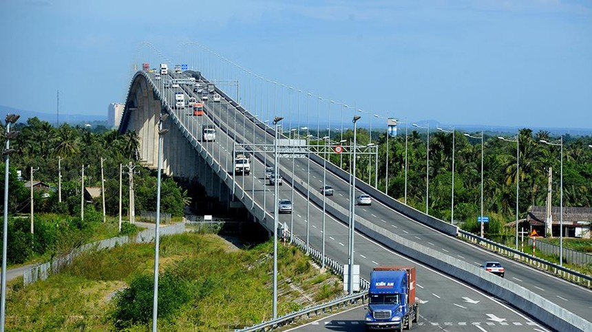 Cầu Long Thành - Công trình huyết mạch trên cao tốc Dầu Giây