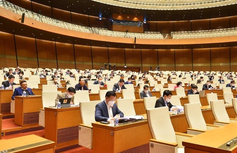 Phiên thảo luận của Quốc hội về dự thảo Nghị quyết chính sách tài khóa, tiền tệ, đầu cầu Diên Hồng.