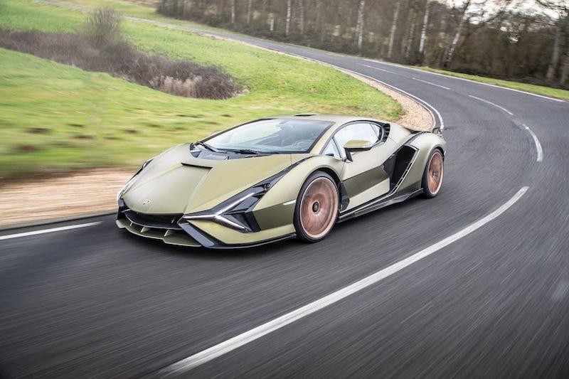 Tới lượt Lamborghini có doanh số bán hàng kỉ lục trong năm 2021