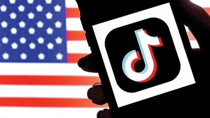TikTok đã đánh bại Instagram và trở thành ứng dụng video ngắn được tải xuống nhiều nhất trên thế giới. Ảnh: AFP