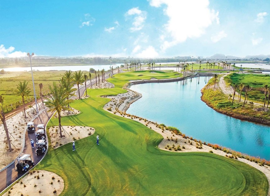 Việt Nam có nhiều lợi thế để phát triển du lịch golf. Trong ảnh: Sân Nicklaus Course tại BRG Đà Nẵng Golf Resort.